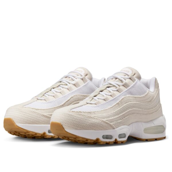 Nike Air Max 95 OG x Levi's 'Light Orewood Brown' (HM4743-100)