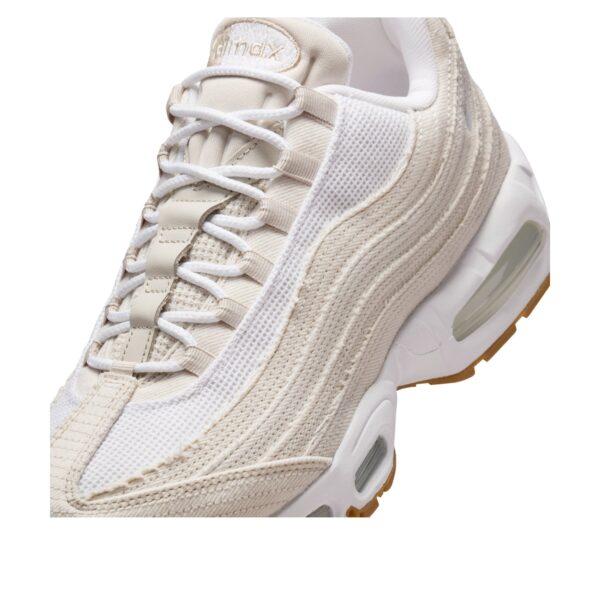 Nike Air Max 95 OG x Levi's 'Light Orewood Brown' (HM4743-100)